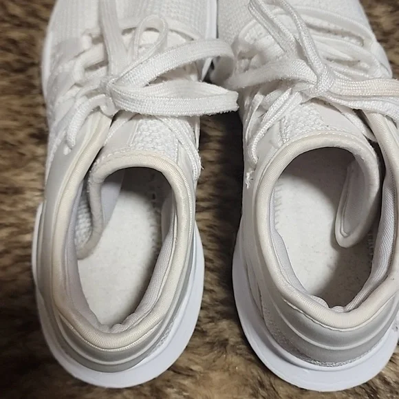 Adidas equipment - Picture 3 of 8